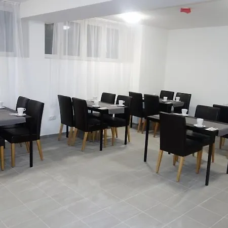 路德维希港经济型酒店 酒店